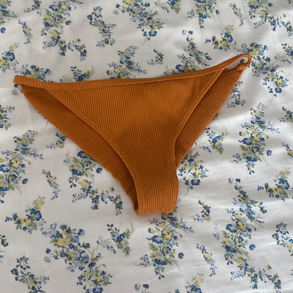 Roxy bottoms